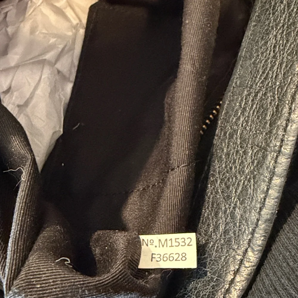 Coach Classic Celeste Hobo Black Leather Shoulder Bag M1532 F36628